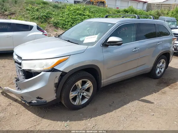 5TDDKRFHXGS298688 2016 TOYOTA HIGHLANDER - Image 2