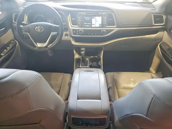 5TDDKRFHXGS313254 2016 TOYOTA HIGHLANDER - Image 8