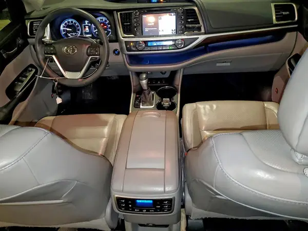 5TDDKRFHXGS322911 2016 TOYOTA HIGHLANDER - Image 8