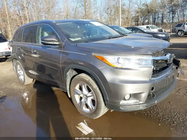 5TDDKRFHXGS327879 2016 TOYOTA HIGHLANDER - Image 1