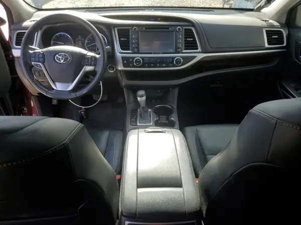 5TDDKRFHXGS339045 2016 TOYOTA HIGHLANDER - Image 8