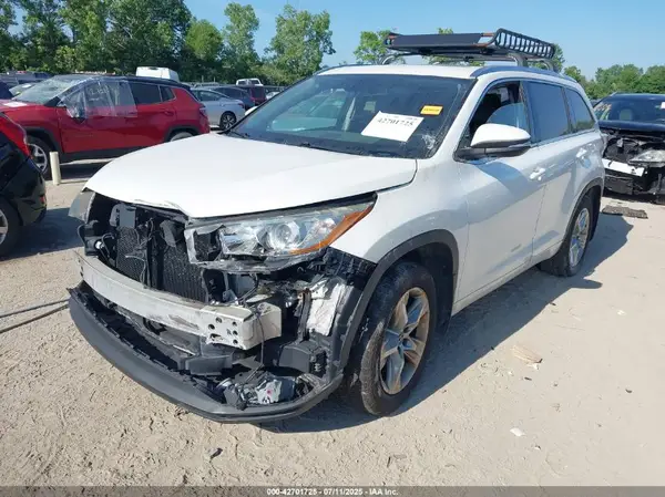 5TDDKRFHXGS339840 2016 TOYOTA HIGHLANDER - Image 2