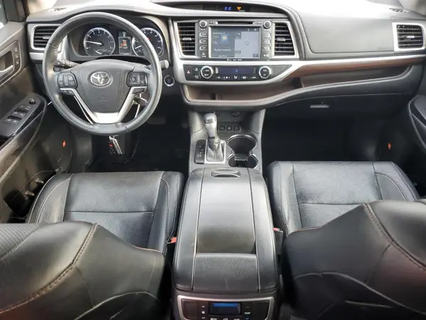 5TDDKRFHXGS341684 2016 TOYOTA HIGHLANDER - Image 8