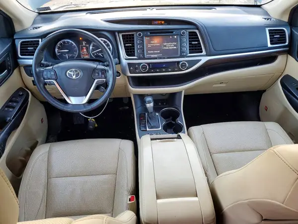 5TDDKRFHXGS344875 2016 TOYOTA HIGHLANDER - Image 8