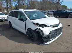 5TDDRKEC0NS082631 2022 TOYOTA SIENNA