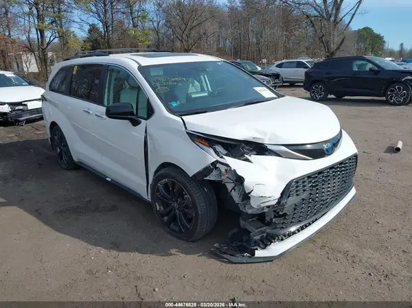 5TDDRKEC0NS082631 2022 TOYOTA SIENNA - Image 1