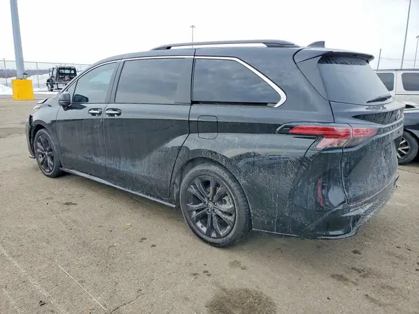 5TDDRKEC0NS115787 2022 TOYOTA SIENNA - Image 2
