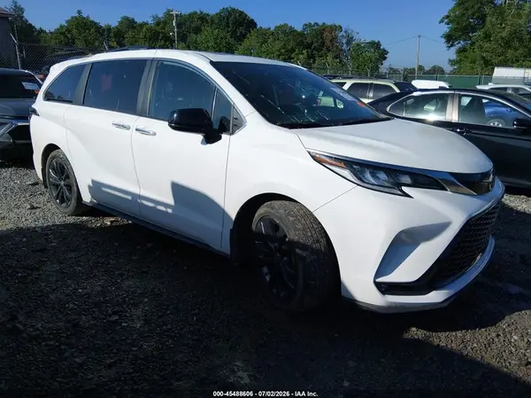 5TDDRKEC0PS166743 2023 TOYOTA SIENNA - Image 1