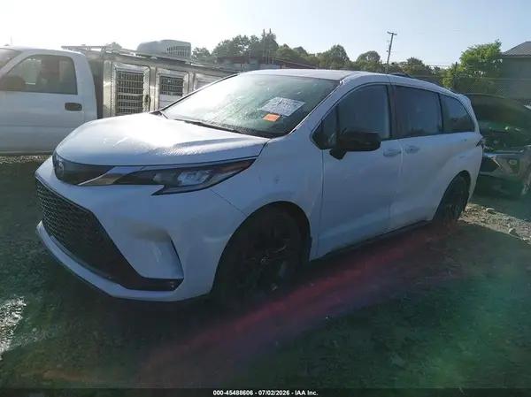 5TDDRKEC0PS166743 2023 TOYOTA SIENNA - Image 2