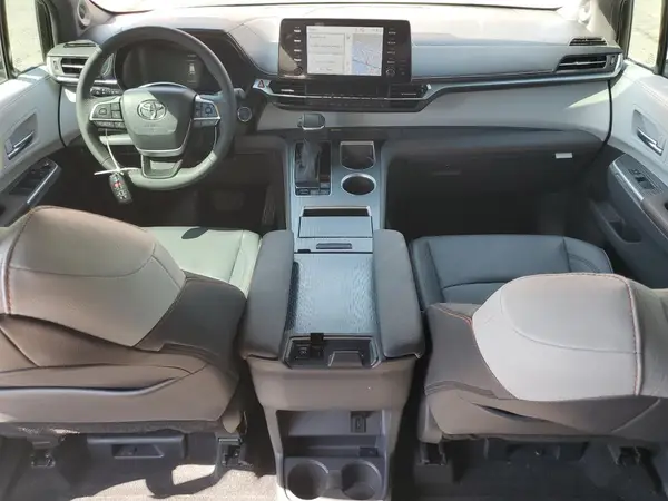 5TDDRKEC0RS209836 2024 TOYOTA SIENNA - Image 8