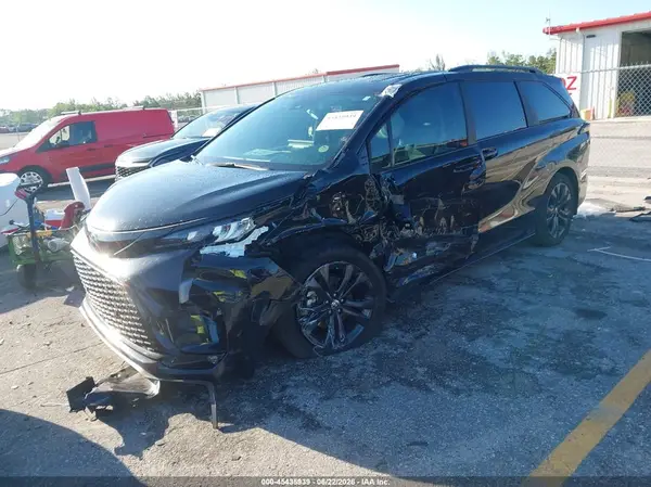 5TDDRKEC0SS289029 2025 TOYOTA SIENNA - Image 2
