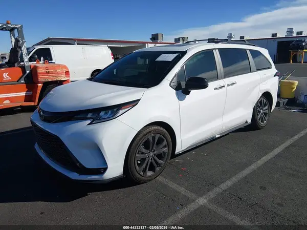 5TDDRKEC1SS231897 2025 TOYOTA SIENNA - Image 2