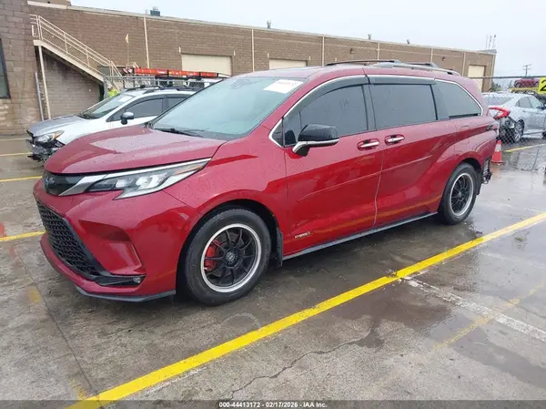 5TDDRKEC2MS035583 2021 TOYOTA SIENNA - Image 2