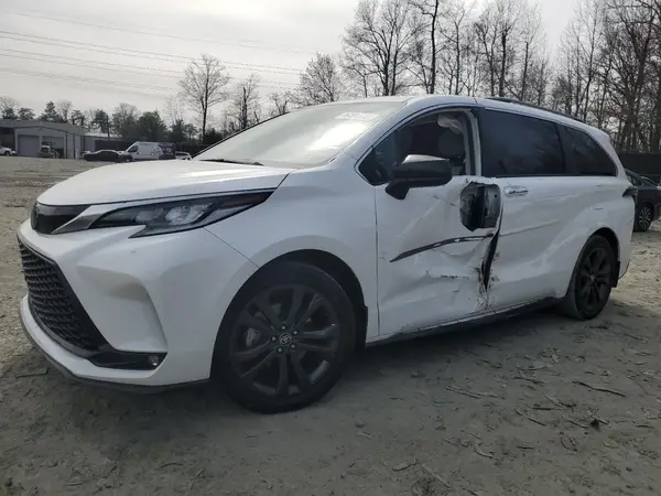 5TDDRKEC2NS094411 2022 TOYOTA SIENNA - Image 1