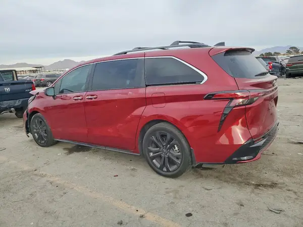 5TDDRKEC2RS186141 2024 TOYOTA SIENNA - Image 2
