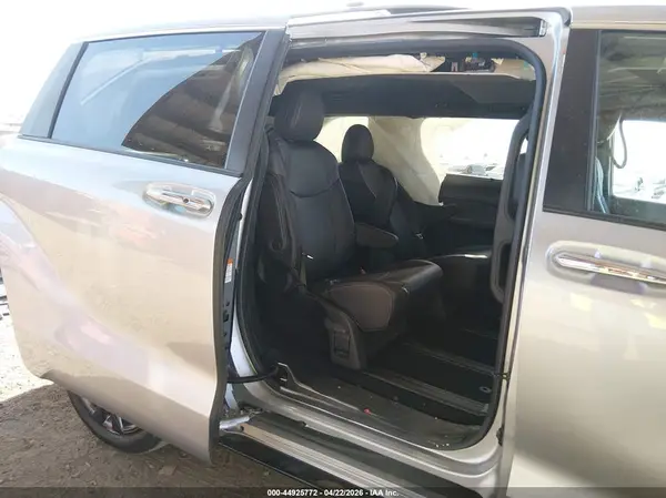 5TDDRKEC2RS199259 2024 TOYOTA SIENNA - Image 8