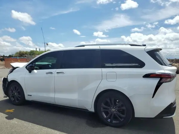5TDDRKEC3MS053753 2021 TOYOTA SIENNA - Image 2