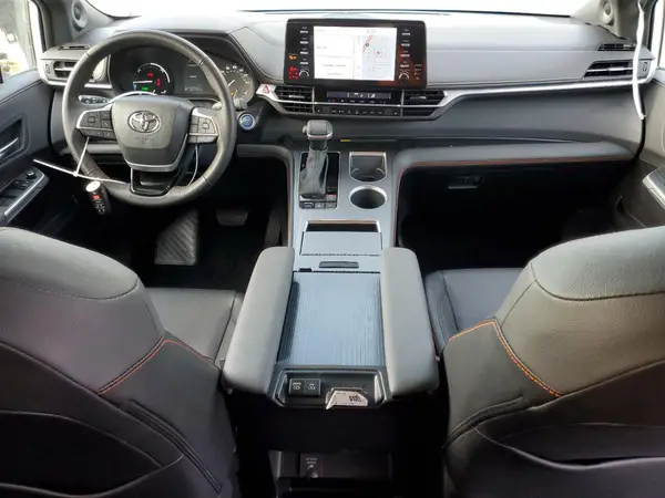 5TDDRKEC3PS175887 2023 TOYOTA SIENNA - Image 8