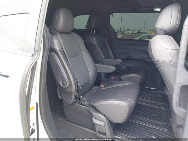 5TDDRKEC3RS210558 2024 TOYOTA SIENNA - Image 8