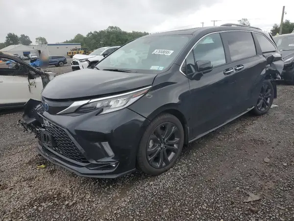 5TDDRKEC3RS218854 2024 TOYOTA SIENNA - Image 1