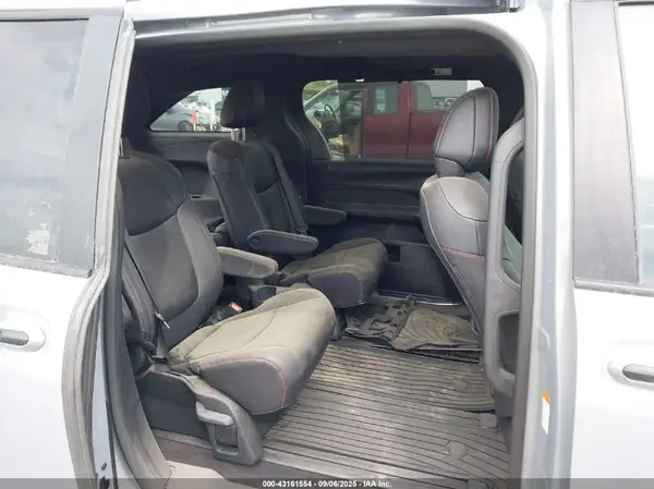5TDDRKEC3SS250242 2025 TOYOTA SIENNA - Image 8
