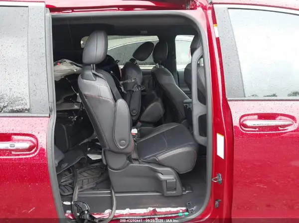 5TDDRKEC4RS186836 2024 TOYOTA SIENNA - Image 8