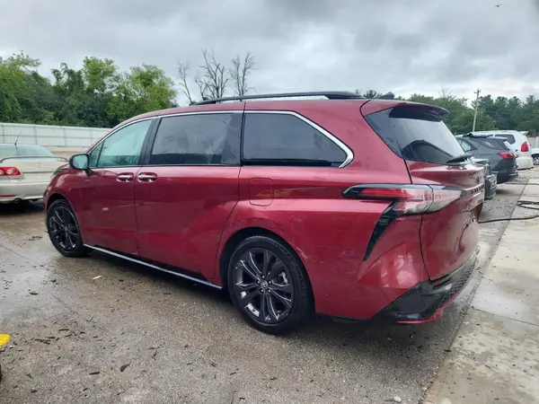 5TDDRKEC5NS078946 2022 TOYOTA SIENNA - Image 2