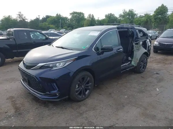 5TDDRKEC6NS079183 2022 TOYOTA SIENNA - Image 2