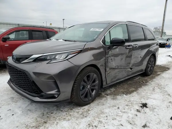 5TDDRKEC6NS117060 2022 TOYOTA SIENNA - Image 1