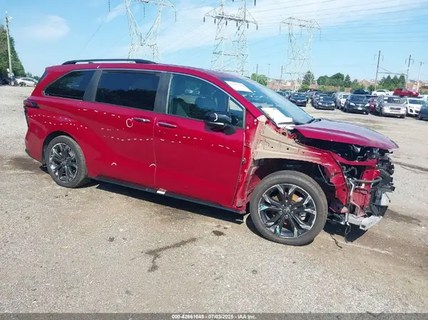 5TDDRKEC6RS181167 2024 TOYOTA SIENNA - Image 1