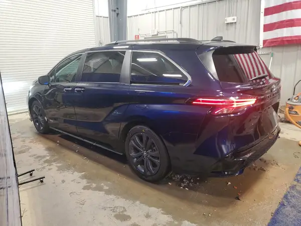 5TDDRKEC7MS004541 2021 TOYOTA SIENNA - Image 2
