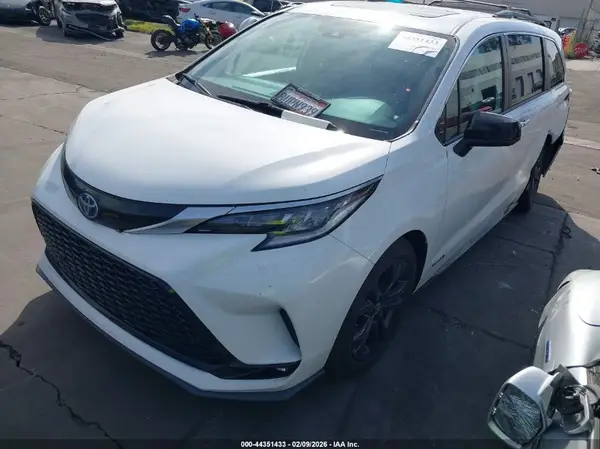 5TDDRKEC7MS005513 2021 TOYOTA SIENNA - Image 2