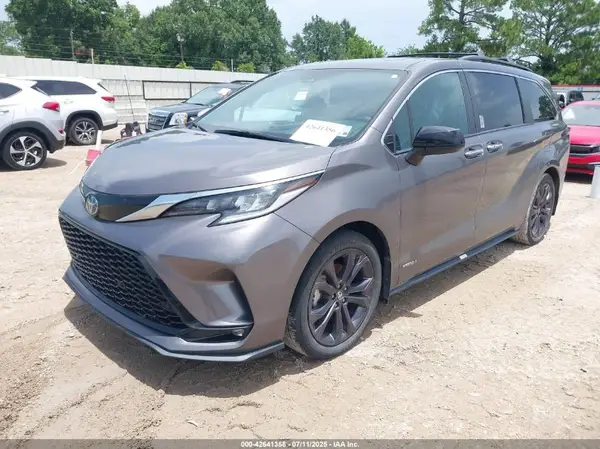 5TDDRKEC7MS035725 2021 TOYOTA SIENNA - Image 2