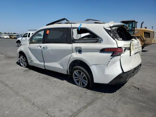 5TDDRKEC7MS055909 2021 TOYOTA SIENNA - Image 2