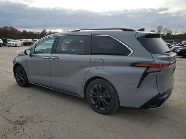 5TDDRKEC7RS220932 2024 TOYOTA SIENNA - Image 2