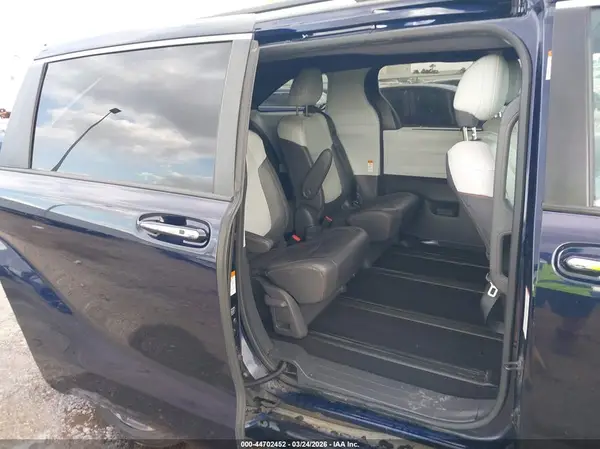 5TDDRKEC8MS023986 2021 TOYOTA SIENNA - Image 8