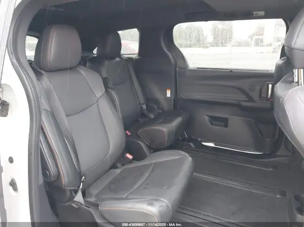 5TDDRKEC8MS065770 2021 TOYOTA SIENNA - Image 8