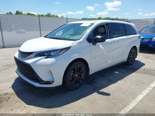 5TDDRKEC8PS152069 2023 TOYOTA SIENNA - Image 2