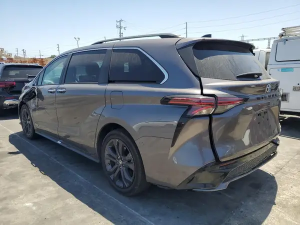 5TDDRKEC9MS027013 2021 TOYOTA SIENNA - Image 2
