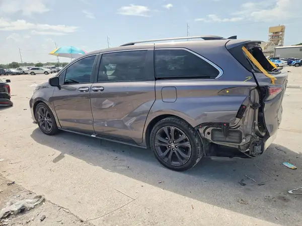 5TDDRKEC9NS086614 2022 TOYOTA SIENNA - Image 2