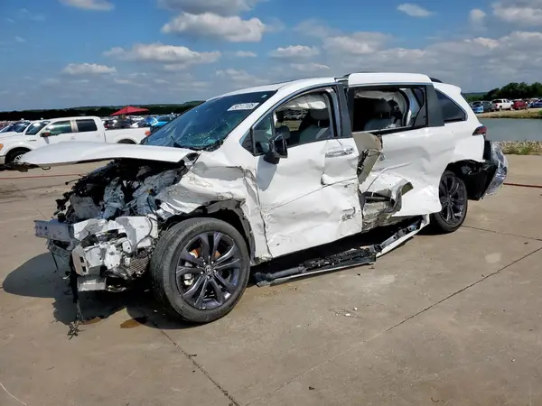 5TDDRKEC9NS102679 2022 TOYOTA SIENNA - Image 1