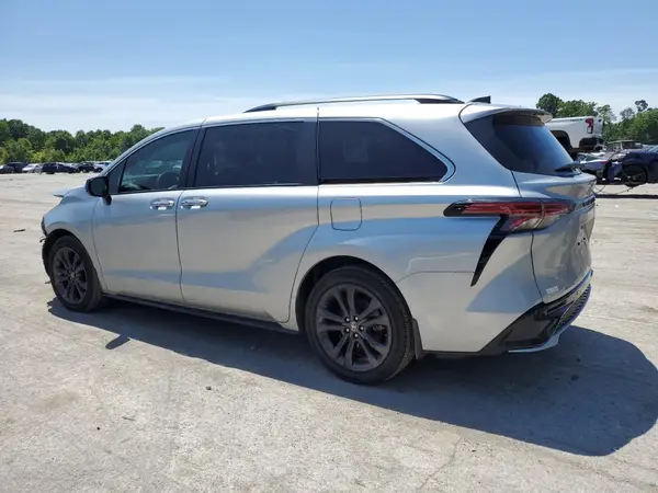 5TDDRKEC9PS174498 2023 TOYOTA SIENNA - Image 2