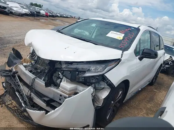 5TDDRKECXMS004131 2021 TOYOTA SIENNA - Image 2