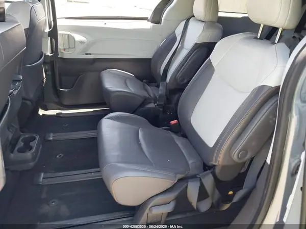 5TDDRKECXPS146290 2023 TOYOTA SIENNA - Image 8