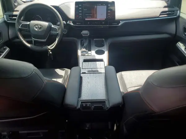 5TDDRKECXRS204322 2024 TOYOTA SIENNA - Image 8