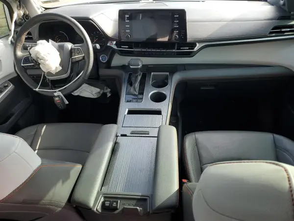 5TDDSKFC0MS035679 2021 TOYOTA SIENNA - Image 8