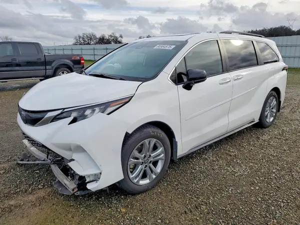 5TDDSKFC0NS056033 2022 TOYOTA SIENNA - Image 1