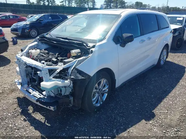 5TDDSKFC0PS093666 2023 TOYOTA SIENNA - Image 2