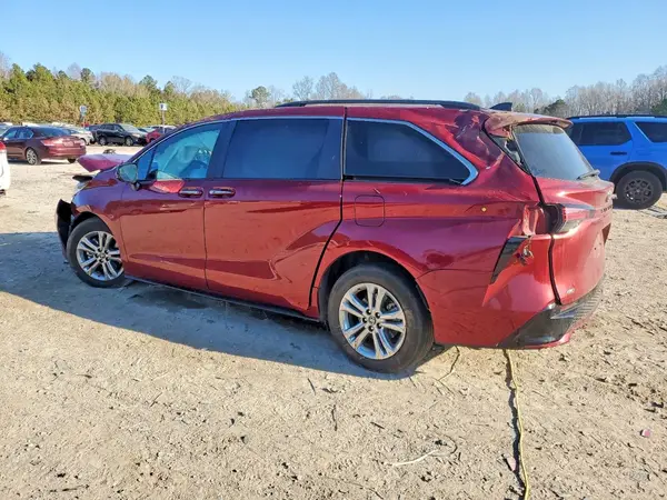 5TDDSKFC0PS107260 2023 TOYOTA SIENNA - Image 2