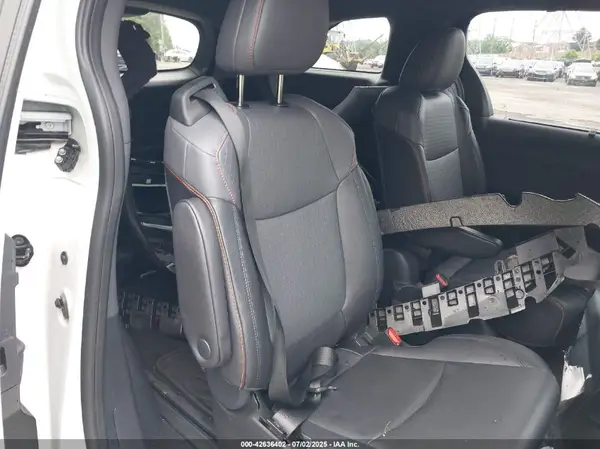 5TDDSKFC0RS136728 2024 TOYOTA SIENNA - Image 8